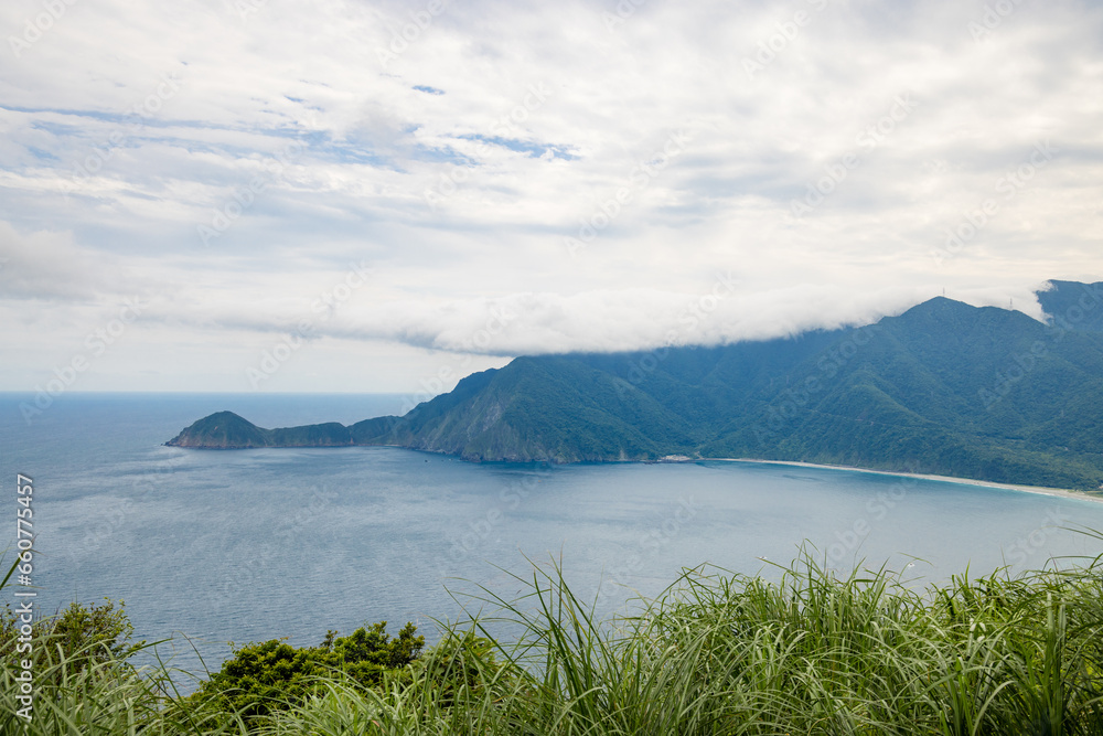 Obraz premium Top view of the island and sea