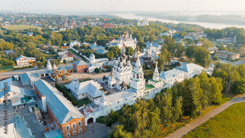 Fototapeta Naklejka Na Ścianę i Meble -  Murom, Russia. Cathedral of the Annunciation of the Blessed Virgin in the Annunciation Monastery. Trinity Monastery, Aerial View