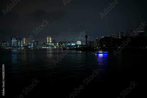 東京湾の洋上からみた夜景