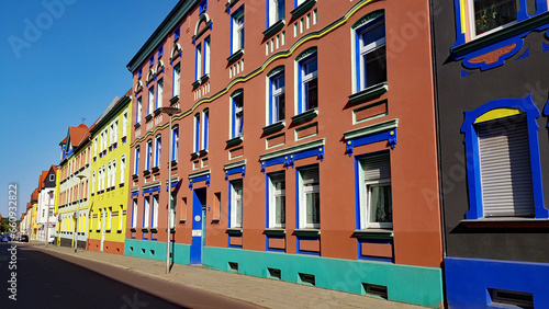 Colourfully designed houses in the southern section of Otto-Richter-Street in Magdeburg, c. 1922