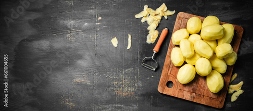 Fresh peeled potatoes.