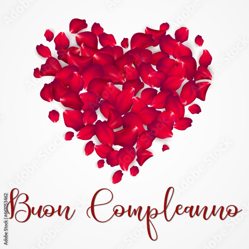 Biglietto o striscione per augurare buon compleanno in rosso con un cuore rosso fatto di petali sopra su sfondo bianco