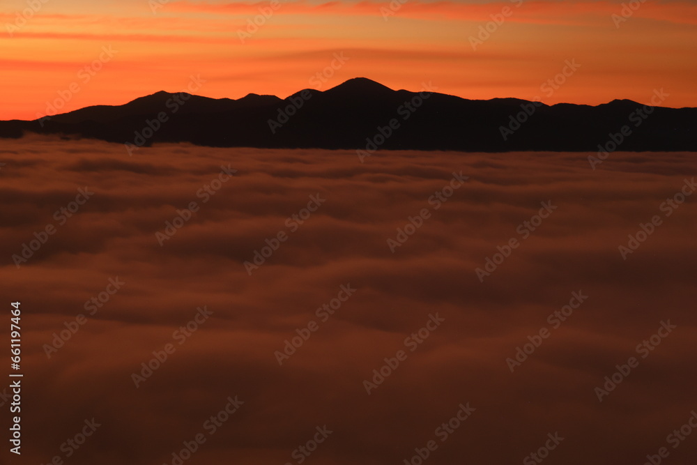 Obraz premium 岩手県遠野市 夜明けの風景