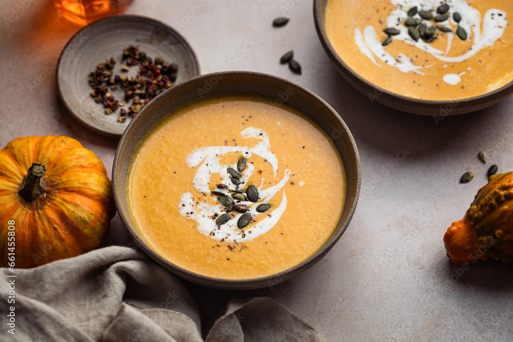 soupe velouté potiron courge carottes graines et crème soupe velouté potiron courge carottes graines et crème