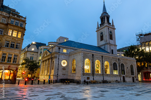 Twilight view of Guildhall yard in City of London, England photo