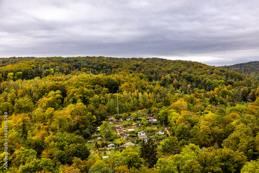 Schöne farbenfrohe Herbstwanderung über die Saale-Horizontale bei Jena - Thüringen - Deutschland