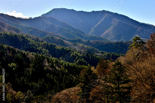 道志山塊 日本二百名山の御正体山を望む 