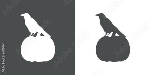 Logo con silueta de cuervo negro con calabaza para su uso en invitaciones y tarjetas para el día de acción de gracias