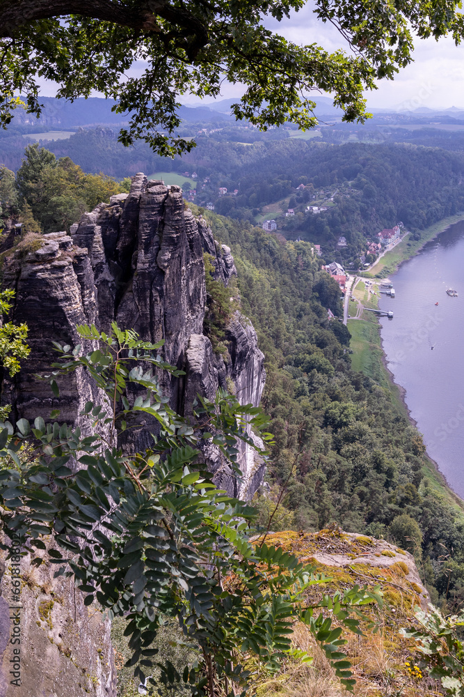 Bastei (czyli Bastei (czyli