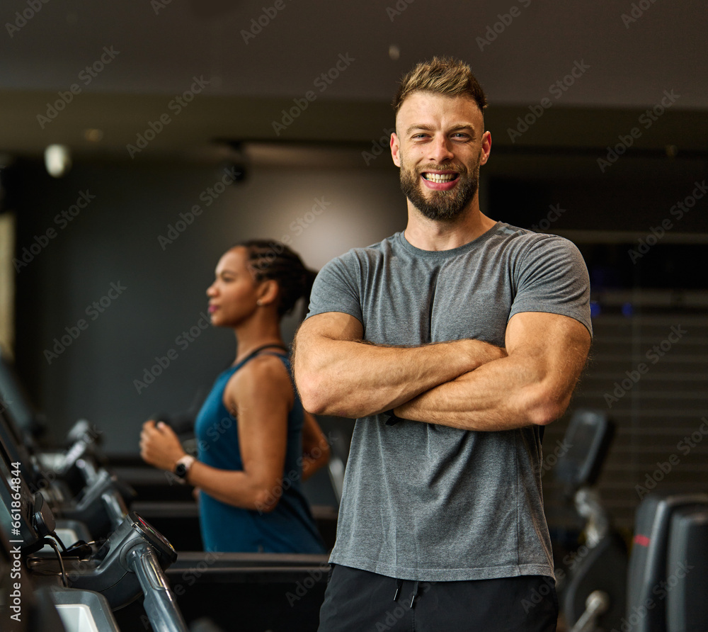 Obraz premium gym sport fitness exercise health healthy man treadmill training running equipment fit machine active workout body woman activity athlete cardio run club