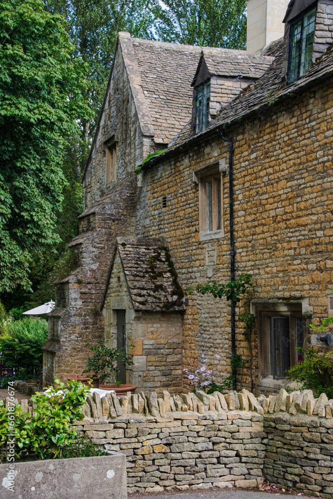 old stone house old stone house