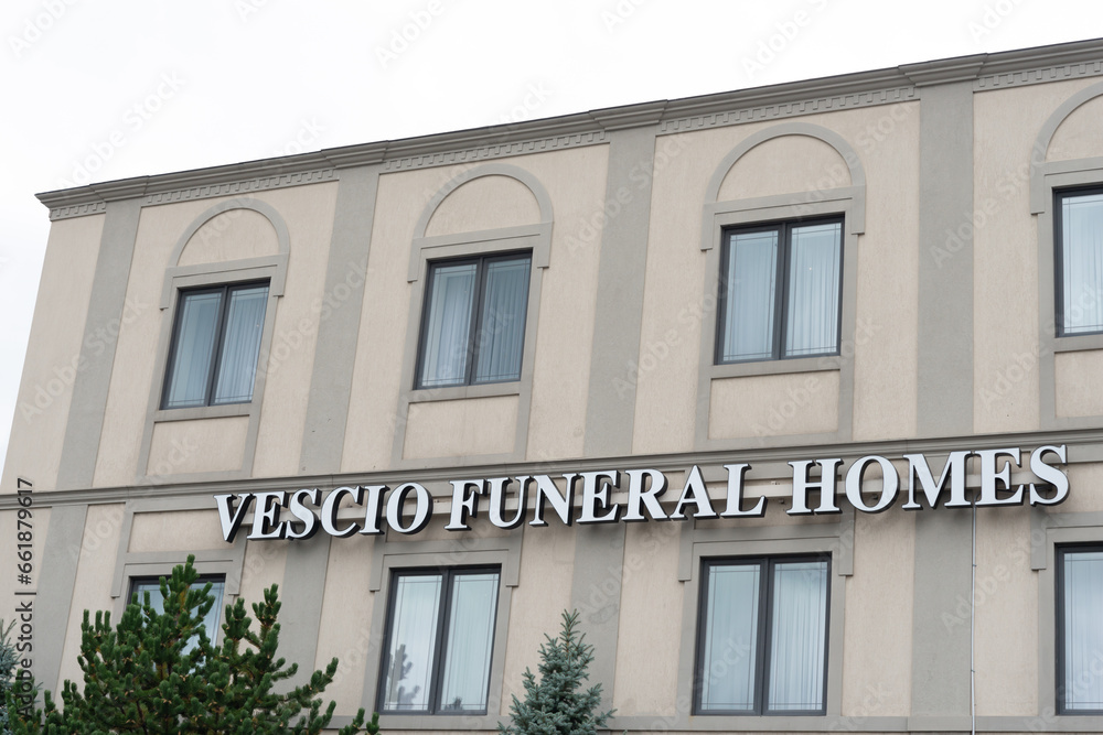 Foto de exterior building facade and sign of Vescio Funeral Home Inc