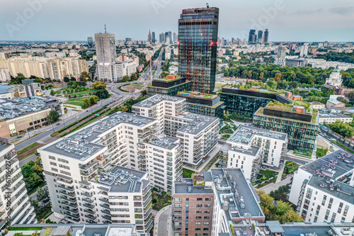 Warszawa, panorama miasta, widok z drona. Zachodzące słońce. #661964276