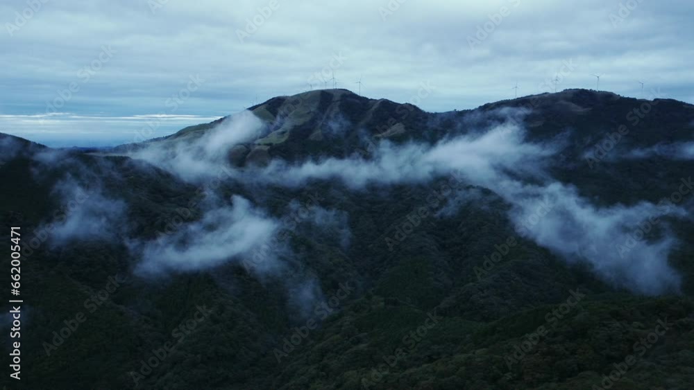 刻一刻と変わる山と空 刻一刻と変わる山と空