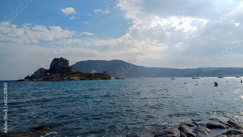 Strand von Agios Stefanos auf Kos – Paradiesischer Strand mit kristallklarem Wasser