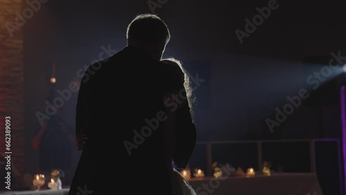 The first dance of the newlyweds. Spotlight