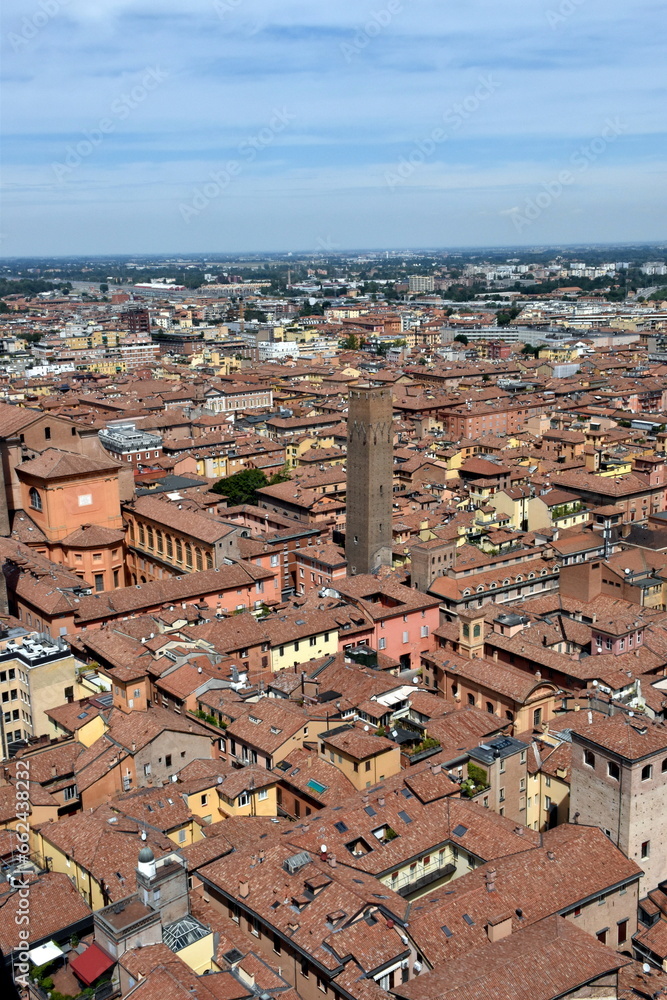 Blick auf die Altstadt von Bologna