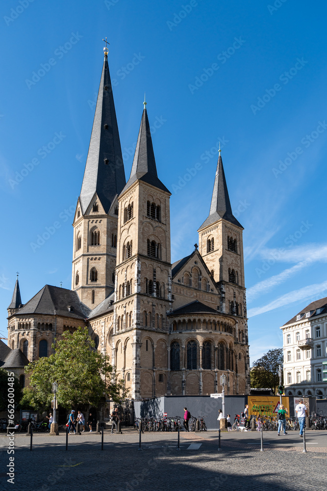 Bonner Münster im Sommer, Deutschland