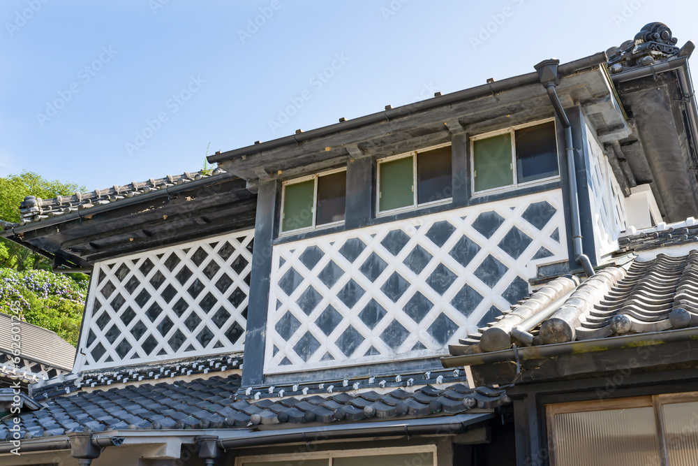 静岡県下田市　なまこ壁の家屋
