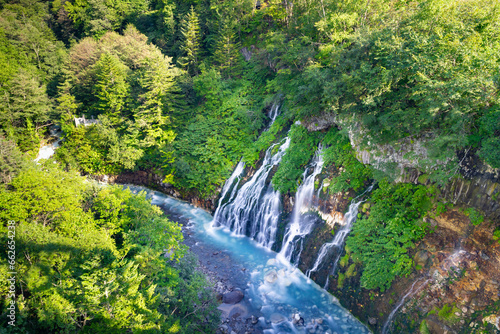 夏の北海道美瑛・富良野　白ひげの滝