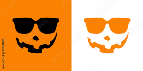 Logo con cara de calabaza de Halloween con gafas de sol para su uso en invitaciones y tarjetas