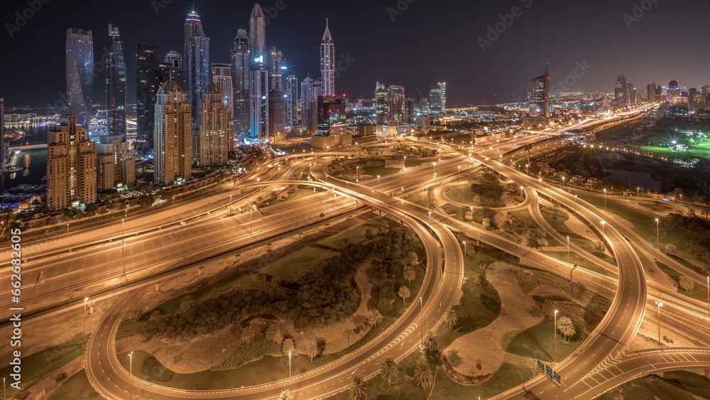 Fototapeta premium Dubai Marina highway intersection spaghetti junction all night timelapse
