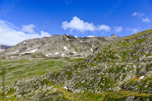 Wallpaper Mural Grosser Sankt Bernhard, Saint-Bernard, St. Bernard, Passstrasse, Alpenpass, Bergstrasse, Alpen, Wallis, Aostatal, Wanderweg, Sommer, Schweiz, Italien Torontodigital.ca