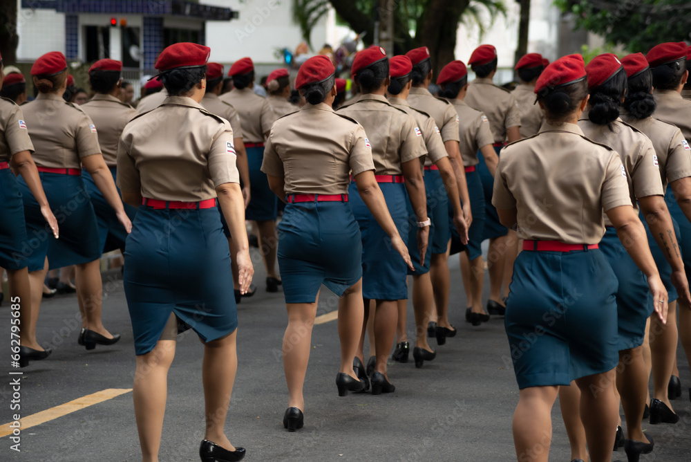 Female military police officers parade during tributes to Brazilian Independence Day in the city of Salvador, Bahia. - obrazy, fototapety, plakaty 