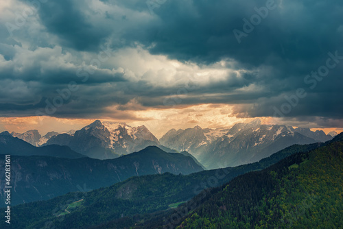 Fototapeta Naklejka Na Ścianę i Meble -  Dramatic sky mountains