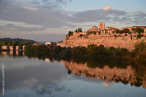 Wallpaper Mural Zamora  Torontodigital.ca