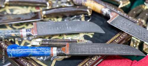 Usbekistan: Traditionelles Handwerk in Buchara - Beim Messer- und Scherenschmied im Basar