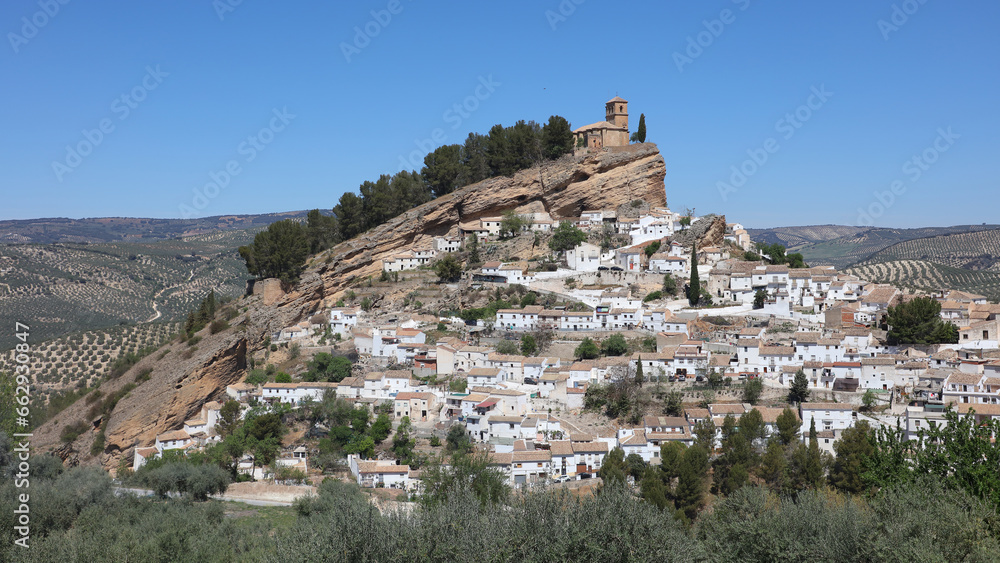 Vista panorámica desde el Mirador National Geographic, Montefrío, Granada, Andalucía, España Vista panorámica desde el Mirador National Geographic, Montefrío, Granada, Andalucía, España