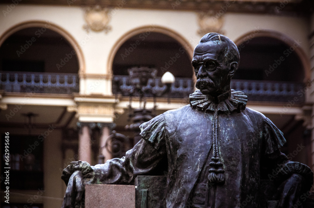 Fototapeta premium statue of saint mark