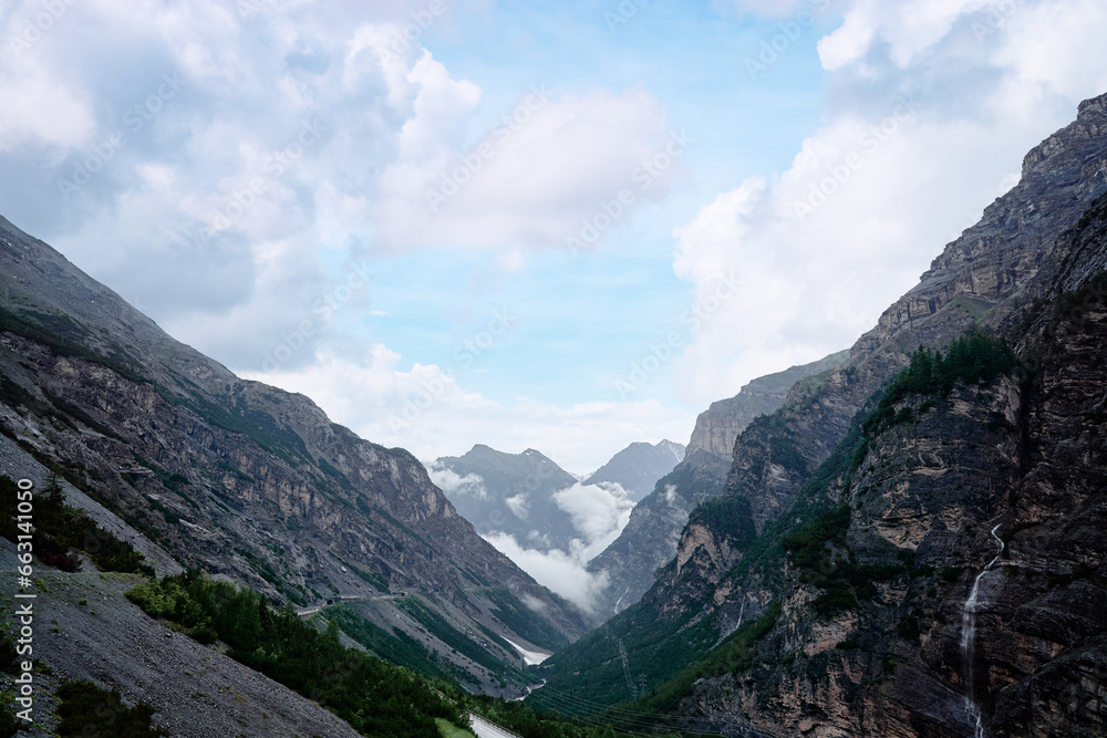 Obraz premium Travel by Switzerland. Beautiful Alpine mountains landscape