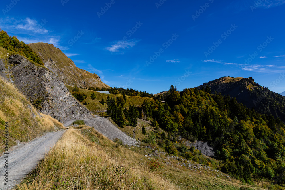 Paysages de la Route de la Soif, dans les Aravis, Savoie, France Paysages de la Route de la Soif, dans les Aravis, Savoie, France