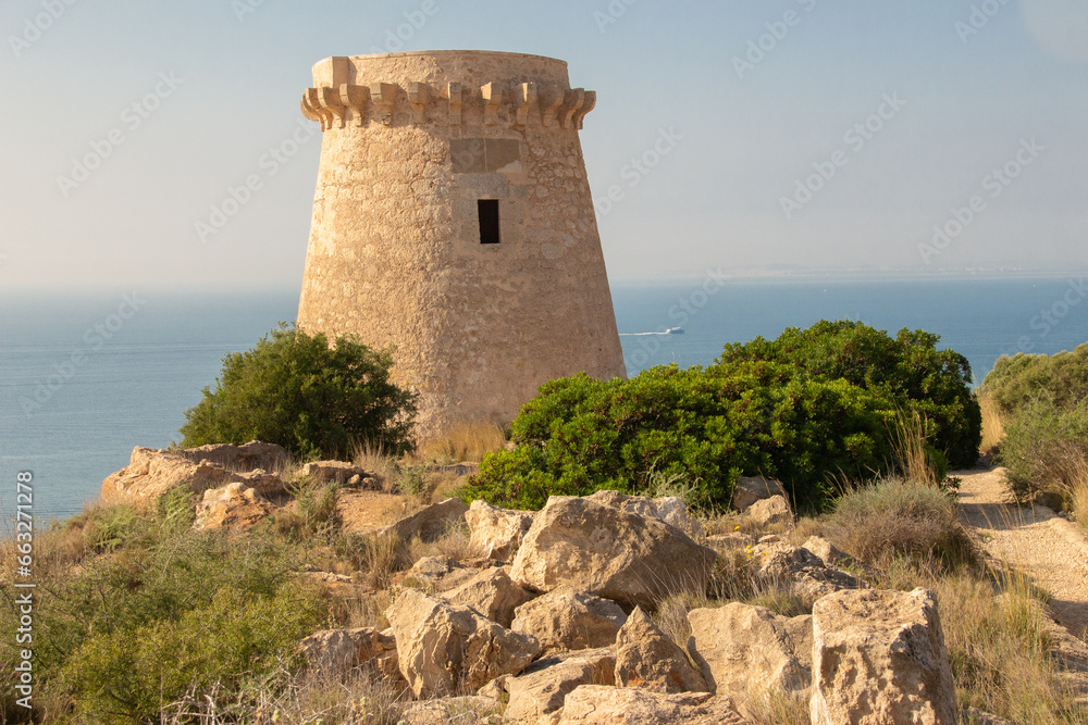 Provincia de Alicante - Santa Pola - Torres Vigía en el litoral de la Comunidad Valenciana: La Torre del Tamarit y la Torre Escarletes
