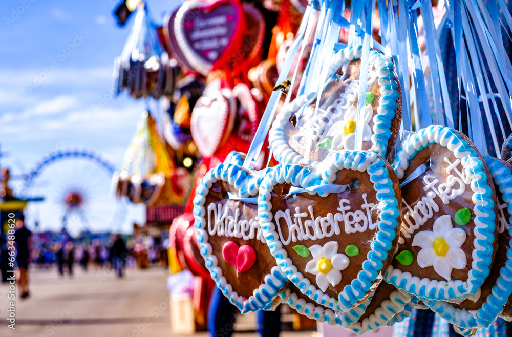 Naklejka premium typical ginger bread heart