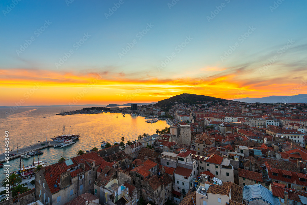 Obraz premium Aerial view of Split old town at sunset, Dalmatia, Croatia