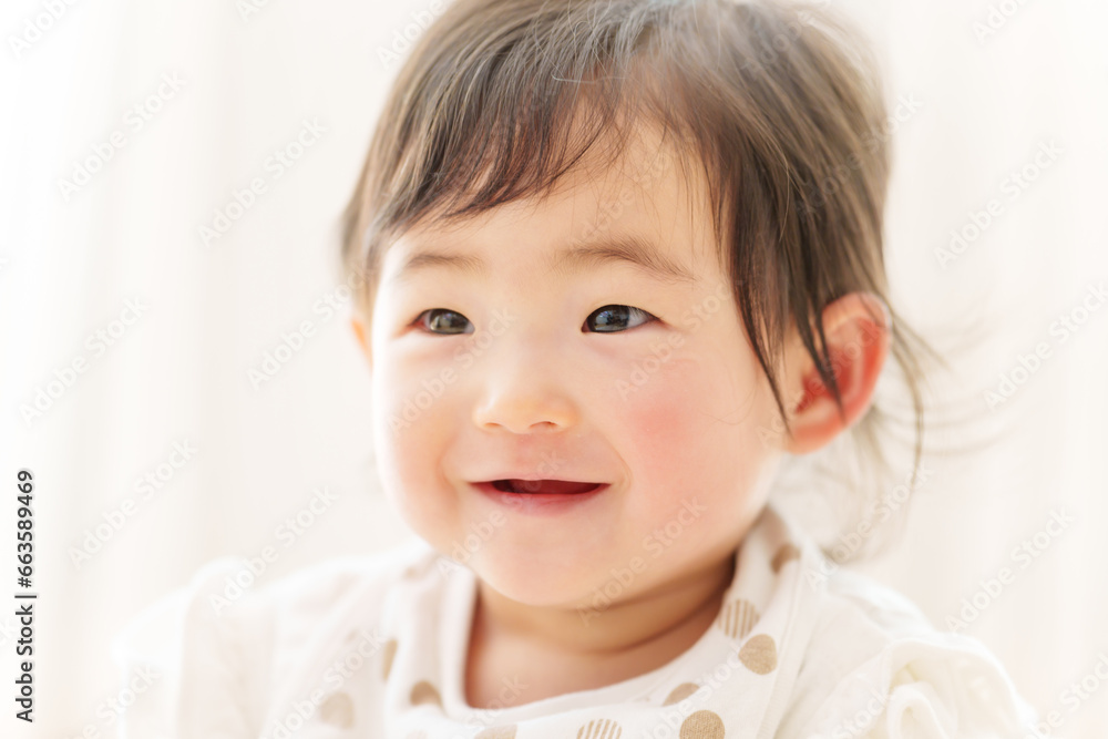 赤ちゃんの笑顔　ポートレート