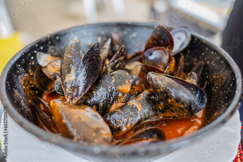 food, seafood, mussel, mussels, meal, shellfish, fish, shell, dinner, dish, gourmet, cuisine, plate, fresh, sea, healthy, restaurant, cooked, sauce, lunch, soup, clam, bowl, appetizer, delicious, food