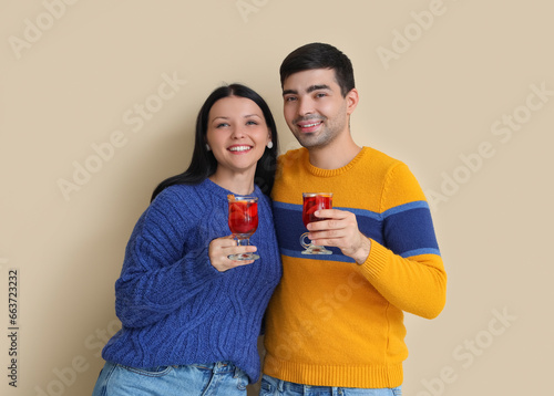 Young couple with glasses o...