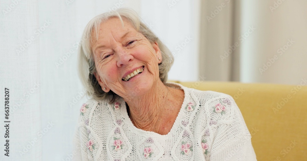 © CineLens/peopleimages.com - Face, smile and old woman on sofa with happiness at nursing home for elderly care and rehabilitation. Healthcare, laughing and portrait of happy person ion couch in house in retirement in living room © CineLens/peopleimages.com - Face, smile and old woman on sofa with happiness at nursing home for elderly care and rehabilitation. Healthcare, laughing and portrait of happy person ion couch in house in retirement in living room