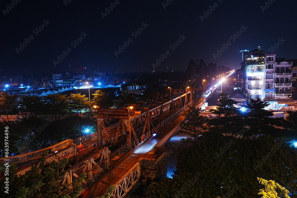 Long Bien Bridge at Night, in Hanoi, Vietnam - ベトナム ハノイ 夜景 ロンビエン橋