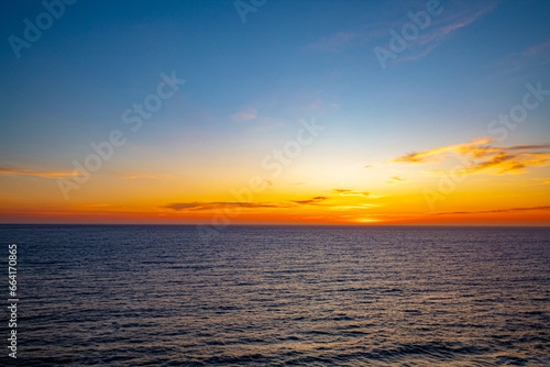 pôr-do-sol Viña del Mar Valparaíso Chile em Cochoa pequeno balneário localizado na costa do Pacífico