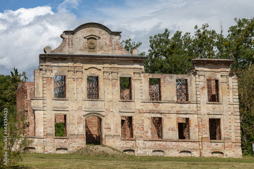 Ruiny starego pałacu Starogard