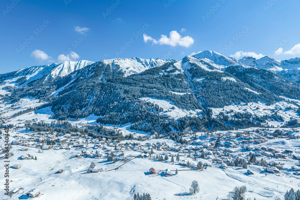 Herrlicher Wintertag in Hirschegg im Kleinwalsertal