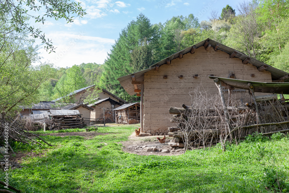 Shaanxi weeks old local-style dwelling houses from the county seat Shaanxi weeks old local-style dwelling houses from the county seat