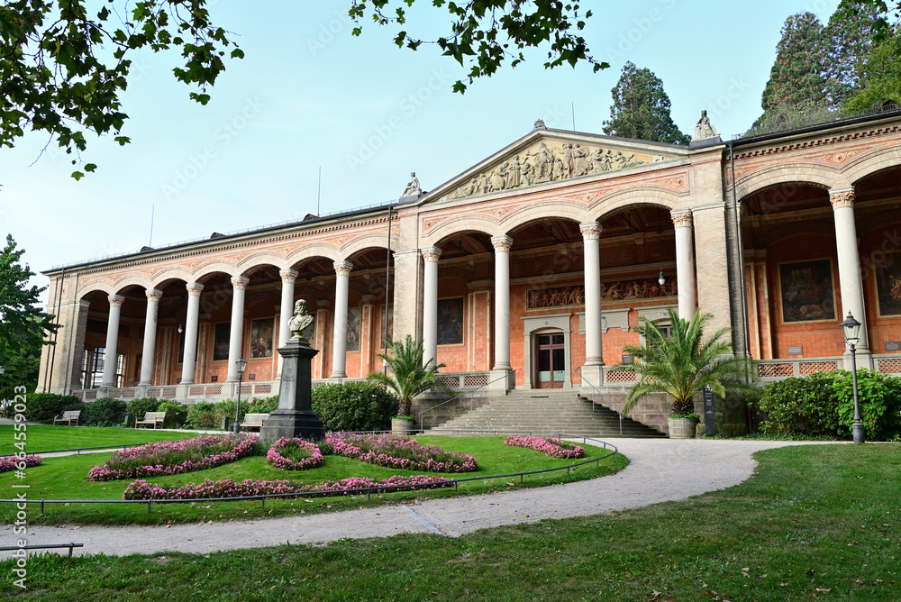Fototapeta premium trinkhalle in baden-baden, deutschland
