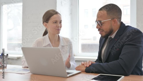 Wallpaper Mural Mixed Race Business People Discussing Project on Laptop Torontodigital.ca
