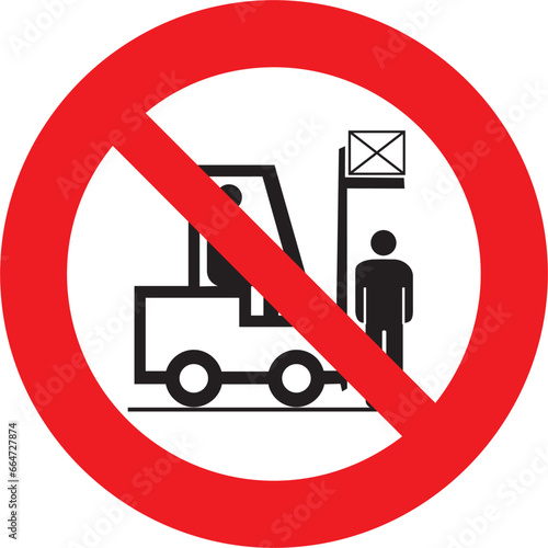 prohibido, no se pare bajo la carga, elementos pesados, riesgo de lesion, atencion , precaucion, prohibited, do not stand under the load, heavy elements, risk of injury, attention, caution